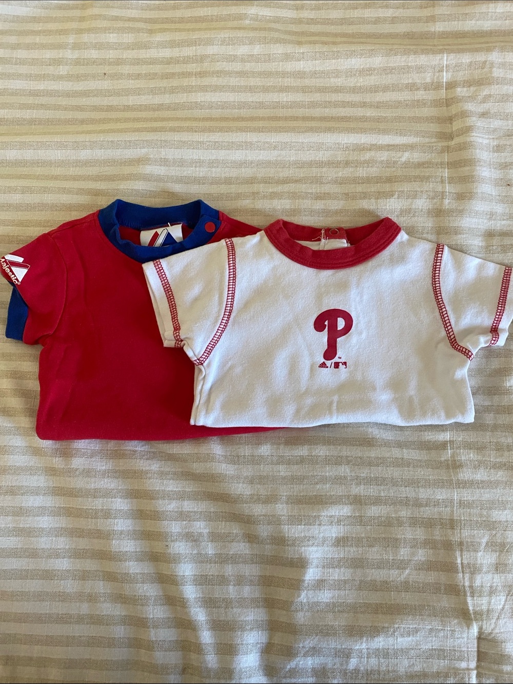 Philadelphia Phillies Infant Shirt Set - Red & White